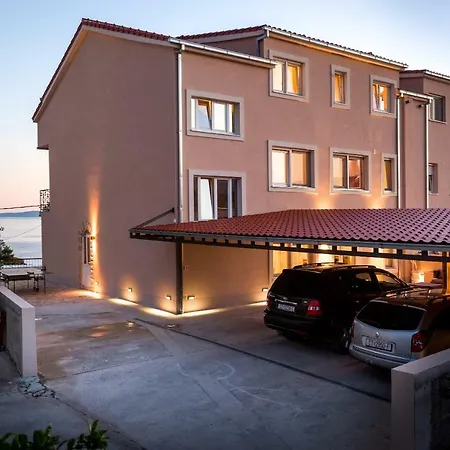 Apartamento Kralj Tomislav *